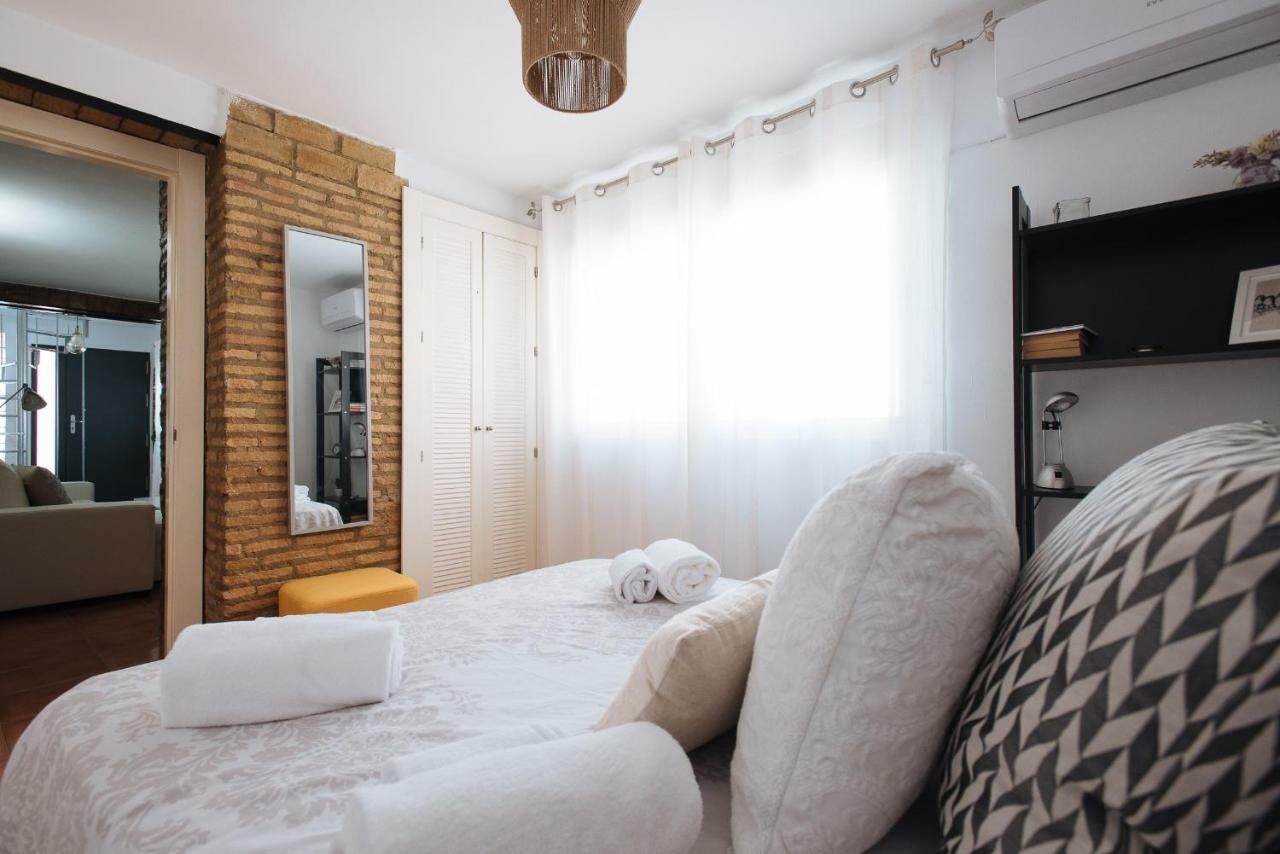 Cozy Attic With Terrace- 1Bd 1Bth- San Vicente Seville Exterior photo