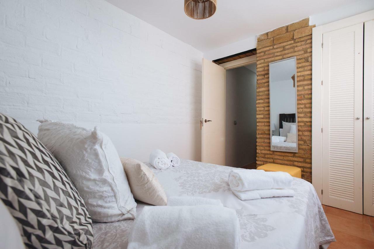 Cozy Attic With Terrace- 1Bd 1Bth- San Vicente Seville Exterior photo